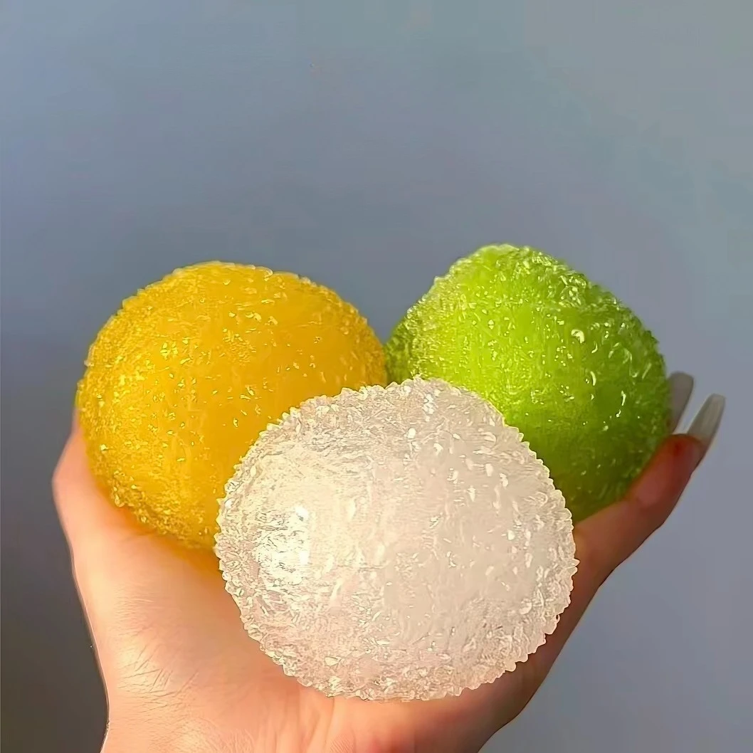 スラッシーベイベリー ストレスボール、形を変えられる、反発し - Novelty Gifts のレビューと価格